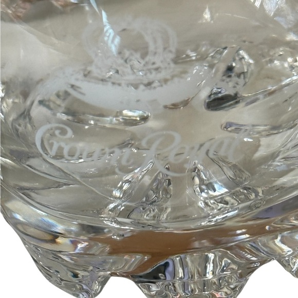 Crown Royal Whiskey Cocktail Rocks Glasses With Crown on pillow Set of 5 Etched - Picture 2 of 5